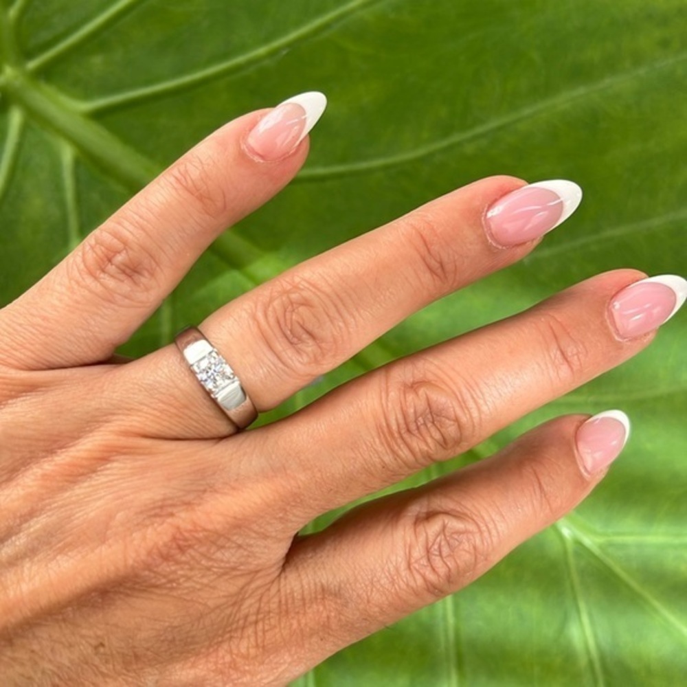 New 0.50ct Solitaire Round cut Moissanite Engagement Ring 925 Sterling Silver
